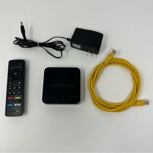 NetGear Neo TV NTV300 Digital Media Streamer with Remote Tested Working
